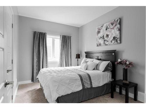 423 Killdeer Way, Fort Mcmurray, AB - Indoor Photo Showing Bedroom