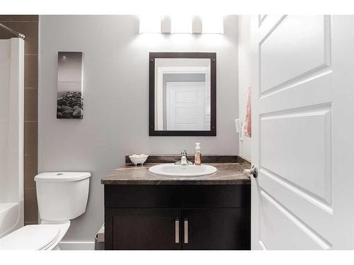 423 Killdeer Way, Fort Mcmurray, AB - Indoor Photo Showing Bathroom