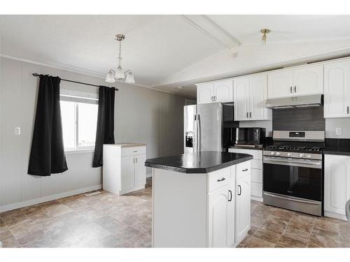 156 Cree Road, Fort Mcmurray, AB - Indoor Photo Showing Kitchen