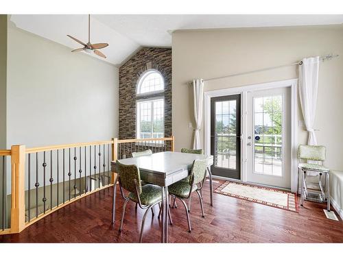 135 Lindstrom Crescent, Fort Mcmurray, AB - Indoor Photo Showing Dining Room