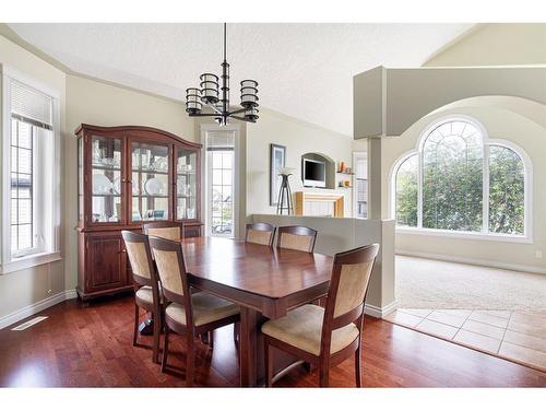 135 Lindstrom Crescent, Fort Mcmurray, AB - Indoor Photo Showing Dining Room