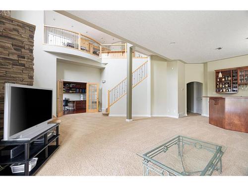 135 Lindstrom Crescent, Fort Mcmurray, AB - Indoor