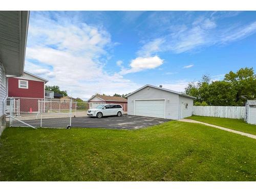 317 Hillcrest Drive, Fort Mcmurray, AB - Outdoor
