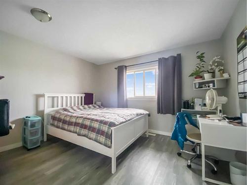 67-400 Silin Forest Road, Fort Mcmurray, AB - Indoor Photo Showing Bedroom