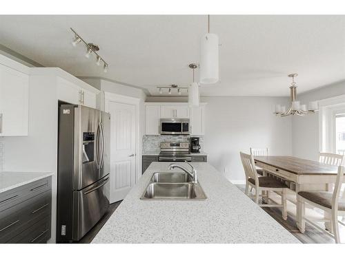 182 Athabasca Crescent, Fort Mcmurray, AB - Indoor Photo Showing Kitchen With Stainless Steel Kitchen With Double Sink With Upgraded Kitchen