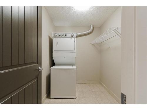 403-136C Sandpiper Road, Fort Mcmurray, AB - Indoor Photo Showing Laundry Room