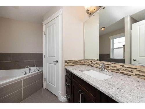 157 Coniker Crescent, Fort Mcmurray, AB - Indoor Photo Showing Bathroom