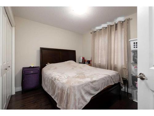 157 Coniker Crescent, Fort Mcmurray, AB - Indoor Photo Showing Bedroom
