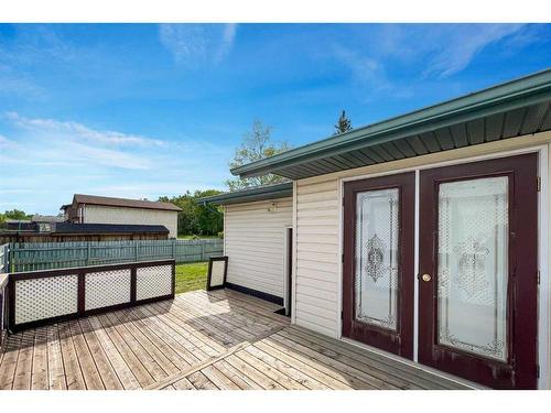 102 Highland Close, Fort Mcmurray, AB - Outdoor With Deck Patio Veranda With Exterior