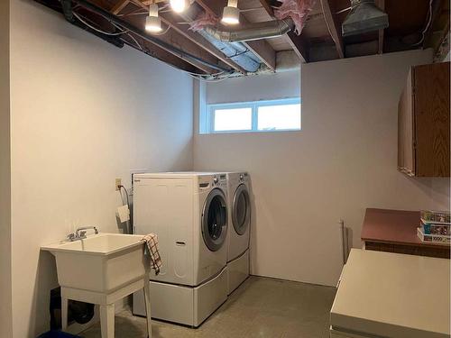 163 Berens Place, Fort Mcmurray, AB - Indoor Photo Showing Laundry Room