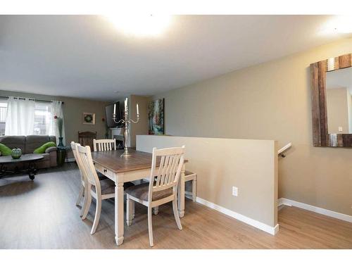 126-201 Abasand Drive, Fort Mcmurray, AB - Indoor Photo Showing Dining Room