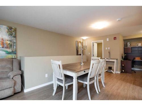 126-201 Abasand Drive, Fort Mcmurray, AB - Indoor Photo Showing Dining Room