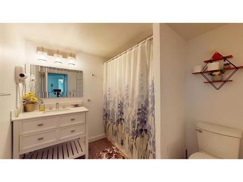 317-111 Charles Avenue, Fort Mcmurray, AB - Indoor Photo Showing Bathroom