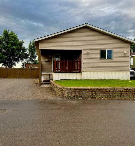 100 Grandview Crescent, Fort Mcmurray, AB - Outdoor