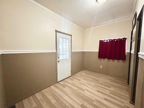 100 Grandview Crescent, Fort Mcmurray, AB - Indoor Photo Showing Other Room