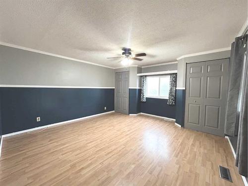 100 Grandview Crescent, Fort Mcmurray, AB - Indoor Photo Showing Other Room