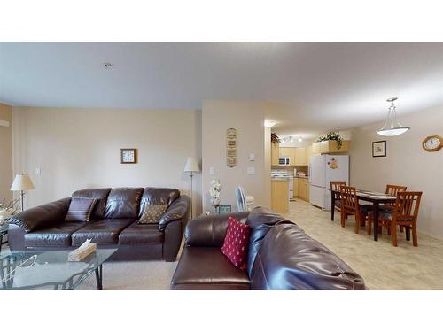 3206-200 Lougheed Drive, Fort Mcmurray, AB - Indoor Photo Showing Living Room