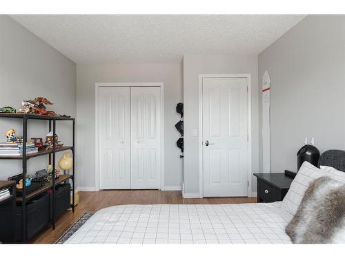 360 Diefenbaker Drive, Fort Mcmurray, AB - Indoor Photo Showing Bedroom