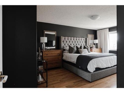 360 Diefenbaker Drive, Fort Mcmurray, AB - Indoor Photo Showing Bedroom