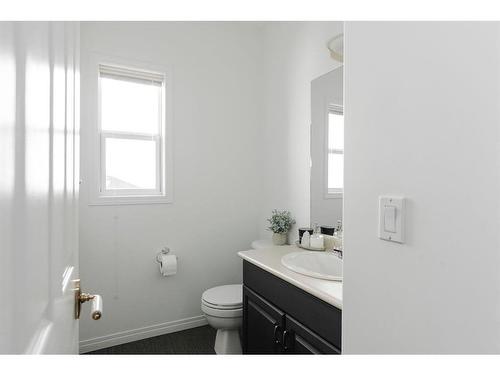 360 Diefenbaker Drive, Fort Mcmurray, AB - Indoor Photo Showing Bathroom