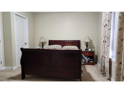 138 St. Laurent Way, Fort Mcmurray, AB - Indoor Photo Showing Bedroom