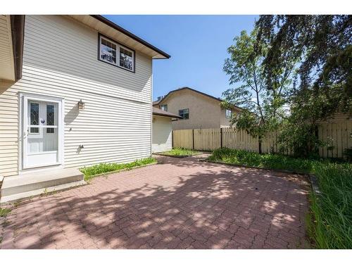 102 Silver Springs Drive, Fort Mcmurray, AB - Outdoor With Exterior