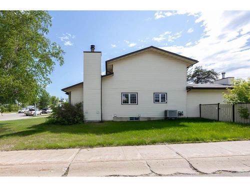 102 Silver Springs Drive, Fort Mcmurray, AB - Outdoor