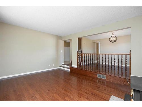 102 Silver Springs Drive, Fort Mcmurray, AB - Indoor Photo Showing Other Room