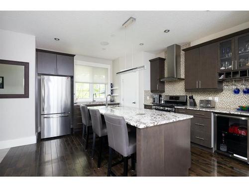 157 Ward Crescent, Fort Mcmurray, AB - Indoor Photo Showing Kitchen With Stainless Steel Kitchen With Upgraded Kitchen