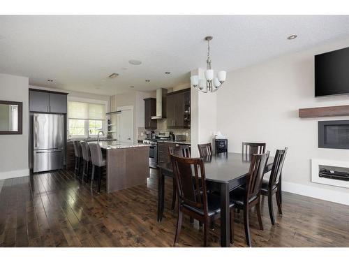 157 Ward Crescent, Fort Mcmurray, AB - Indoor Photo Showing Dining Room