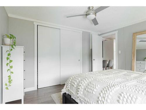 200 Greely Road, Fort Mcmurray, AB - Indoor Photo Showing Bedroom