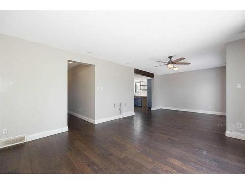 185 Berens Place, Fort Mcmurray, AB - Indoor Photo Showing Other Room