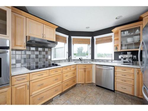 128 Wilson Bay, Fort Mcmurray, AB - Indoor Photo Showing Kitchen With Double Sink