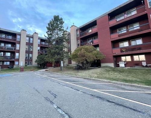 111-610 Signal Road, Fort Mcmurray, AB - Outdoor With Facade