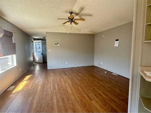 116 Mcinnes Street, Fort Mcmurray, AB - Indoor Photo Showing Other Room