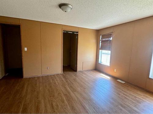 116 Mcinnes Street, Fort Mcmurray, AB - Indoor Photo Showing Other Room