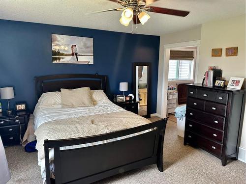 9221 91 Avenue, Lac La Biche, AB - Indoor Photo Showing Bedroom