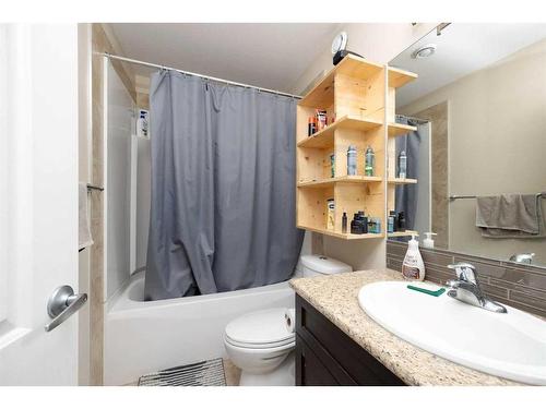 240 Comeau Crescent, Fort Mcmurray, AB - Indoor Photo Showing Bathroom