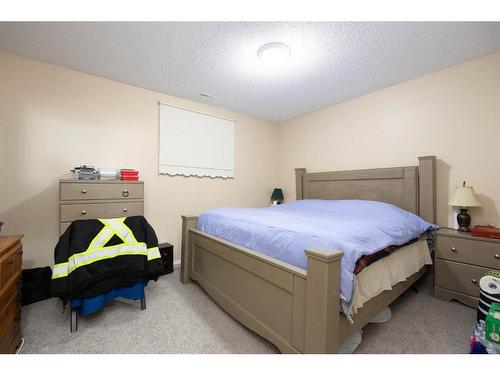 237 Kodiak Crescent, Fort Mcmurray, AB - Indoor Photo Showing Bedroom