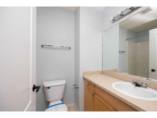 176 Archibald Close, Fort Mcmurray, AB - Indoor Photo Showing Bathroom