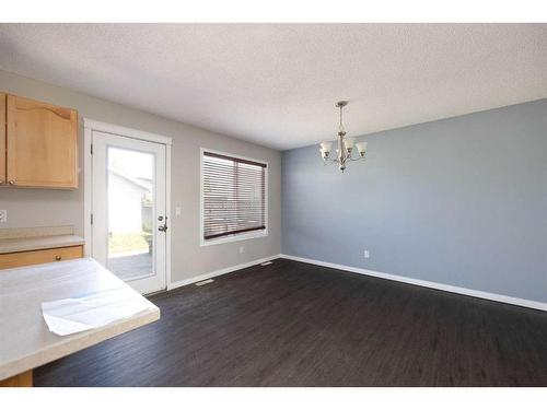 176 Archibald Close, Fort Mcmurray, AB - Indoor Photo Showing Other Room