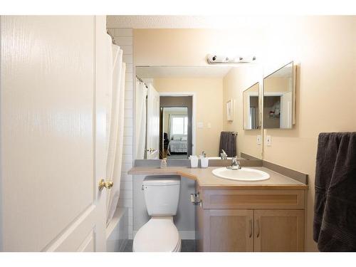 342-200 Richard Street, Fort Mcmurray, AB - Indoor Photo Showing Bathroom