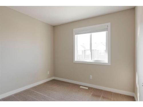 95-401 Athabasca Avenue, Fort Mcmurray, AB - Indoor Photo Showing Other Room