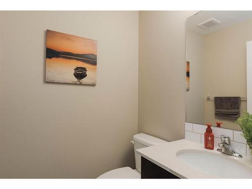 95-401 Athabasca Avenue, Fort Mcmurray, AB - Indoor Photo Showing Bathroom