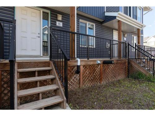 95-401 Athabasca Avenue, Fort Mcmurray, AB - Outdoor With Deck Patio Veranda