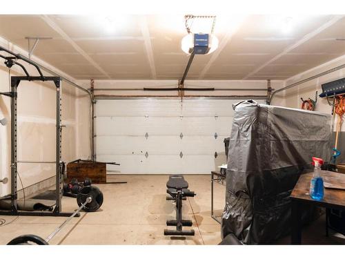 95-401 Athabasca Avenue, Fort Mcmurray, AB - Indoor Photo Showing Garage