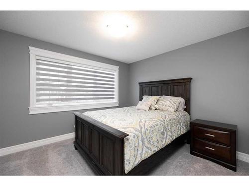 481 Walnut Crescent, Fort Mcmurray, AB - Indoor Photo Showing Bedroom