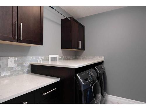 481 Walnut Crescent, Fort Mcmurray, AB - Indoor Photo Showing Laundry Room