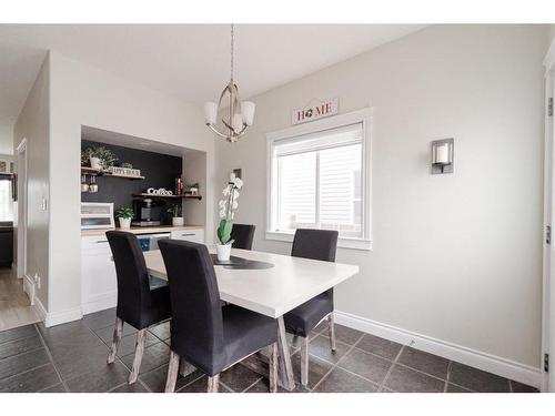 117 Crabapple Way, Fort Mcmurray, AB - Indoor Photo Showing Dining Room