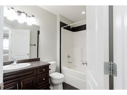 117 Crabapple Way, Fort Mcmurray, AB - Indoor Photo Showing Bathroom